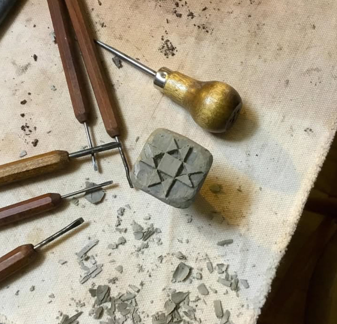 Rustic Style Ohio Star Stoneware Button 7/8"
