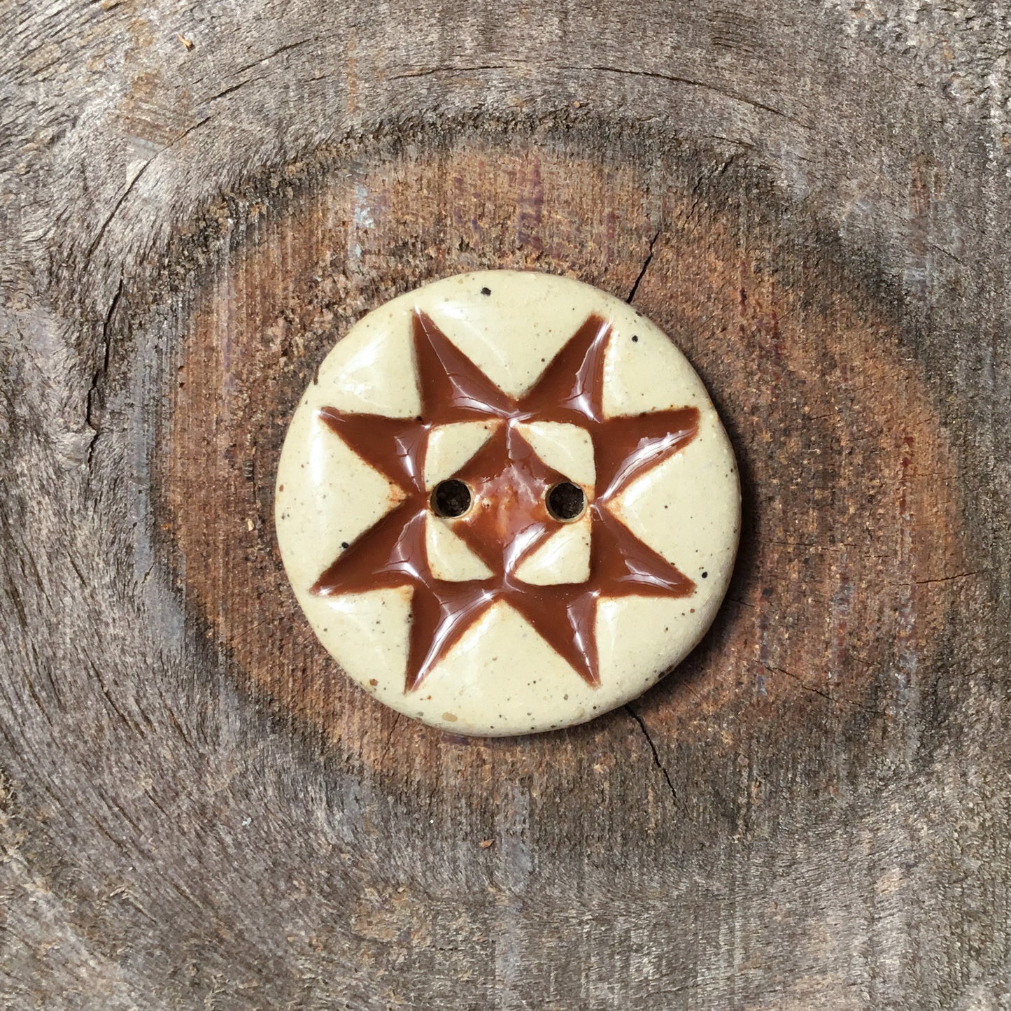 Rustic Style Ohio Star Stoneware Button 7/8"