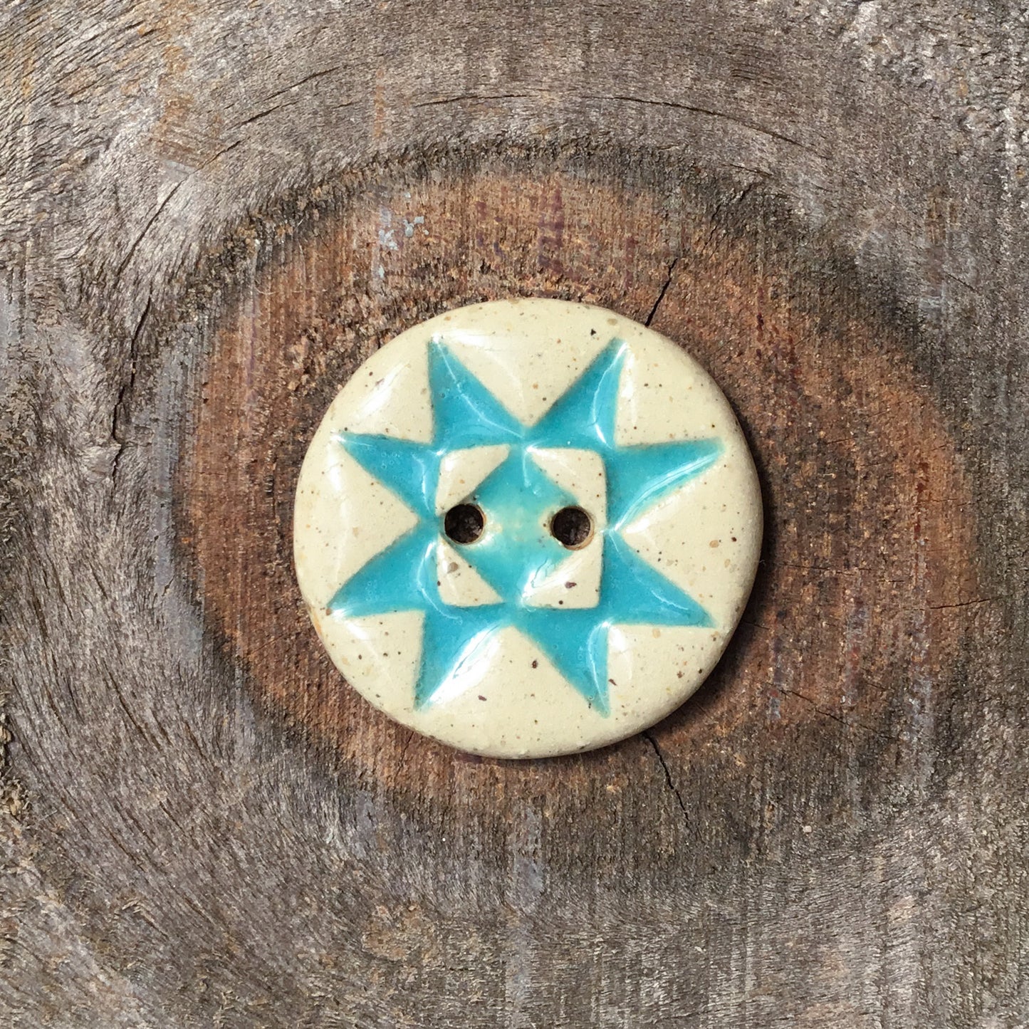 Rustic Style Ohio Star Stoneware Button 7/8"