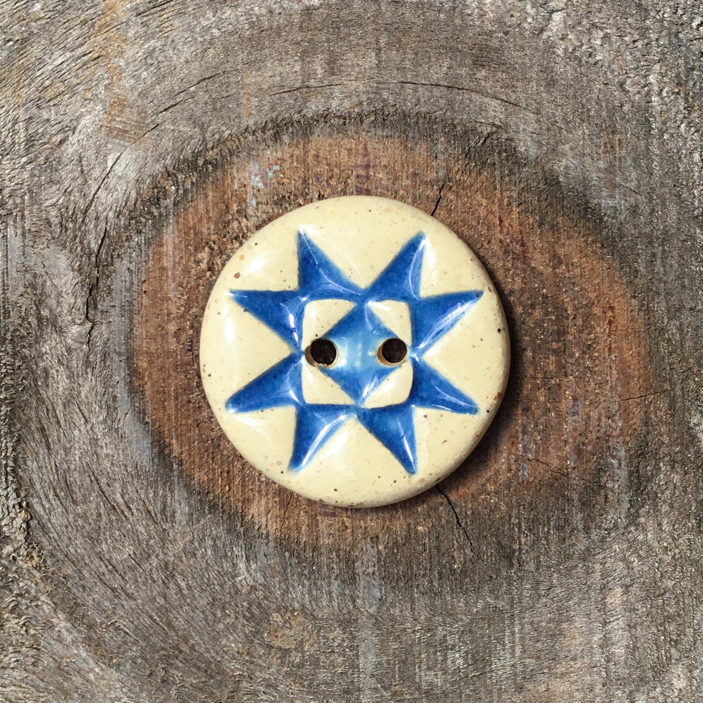 Rustic Style Ohio Star Stoneware Button 7/8"