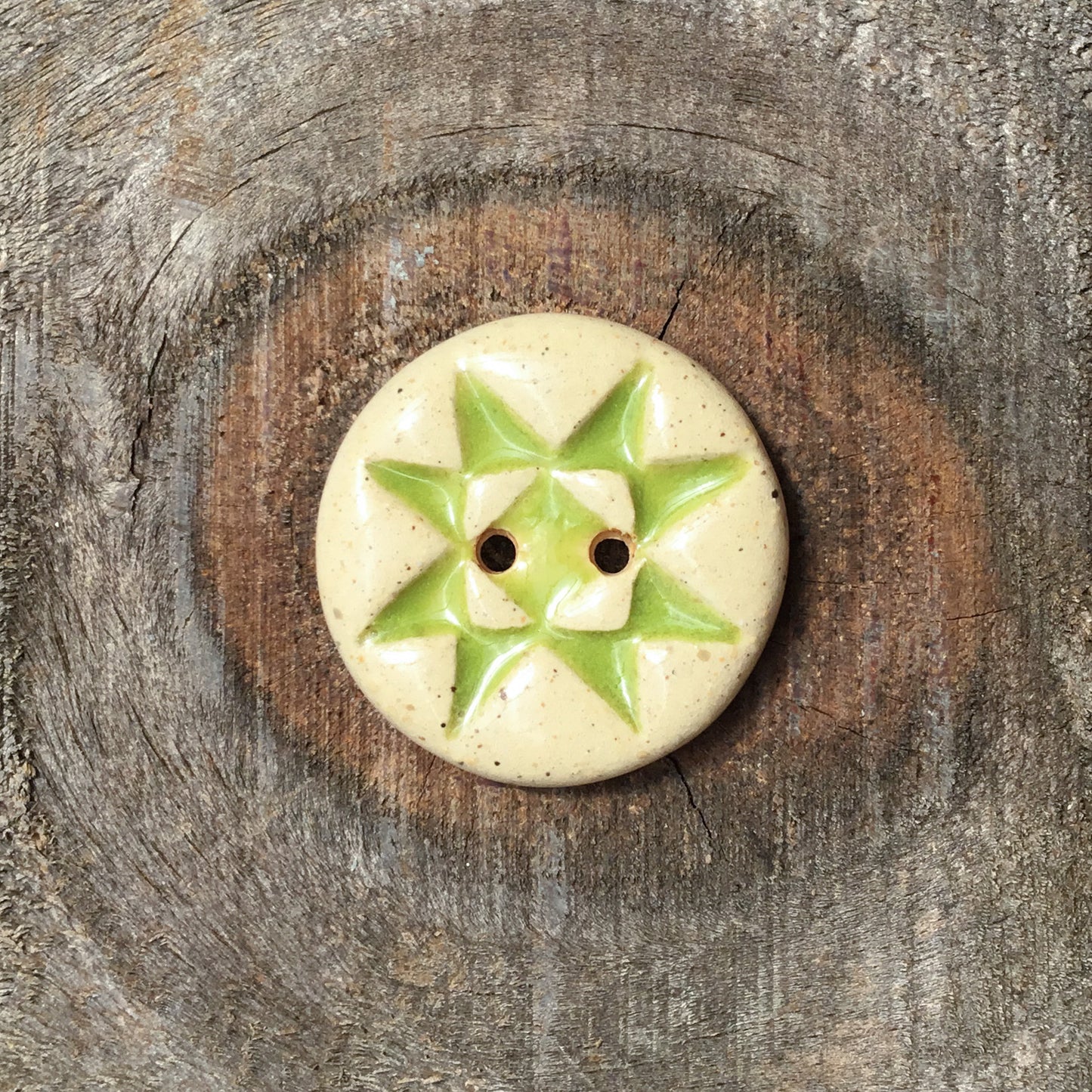 Rustic Style Ohio Star Stoneware Button 7/8"