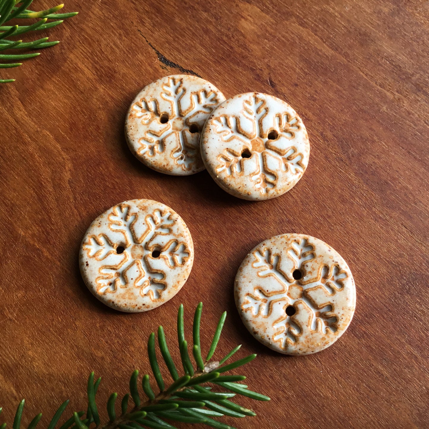 Stoneware Snowflake Button 15/16"
