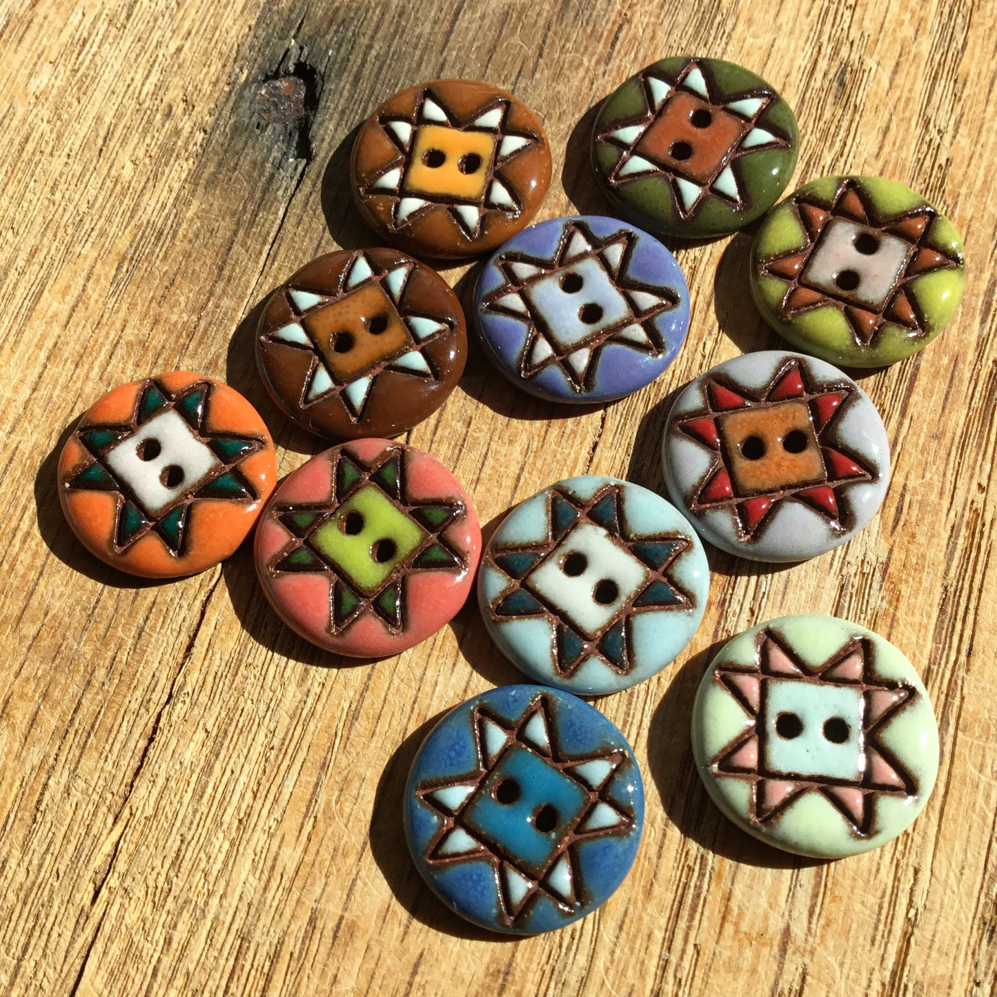Sawtooth Quilt - Red Stoneware Button - two sizes