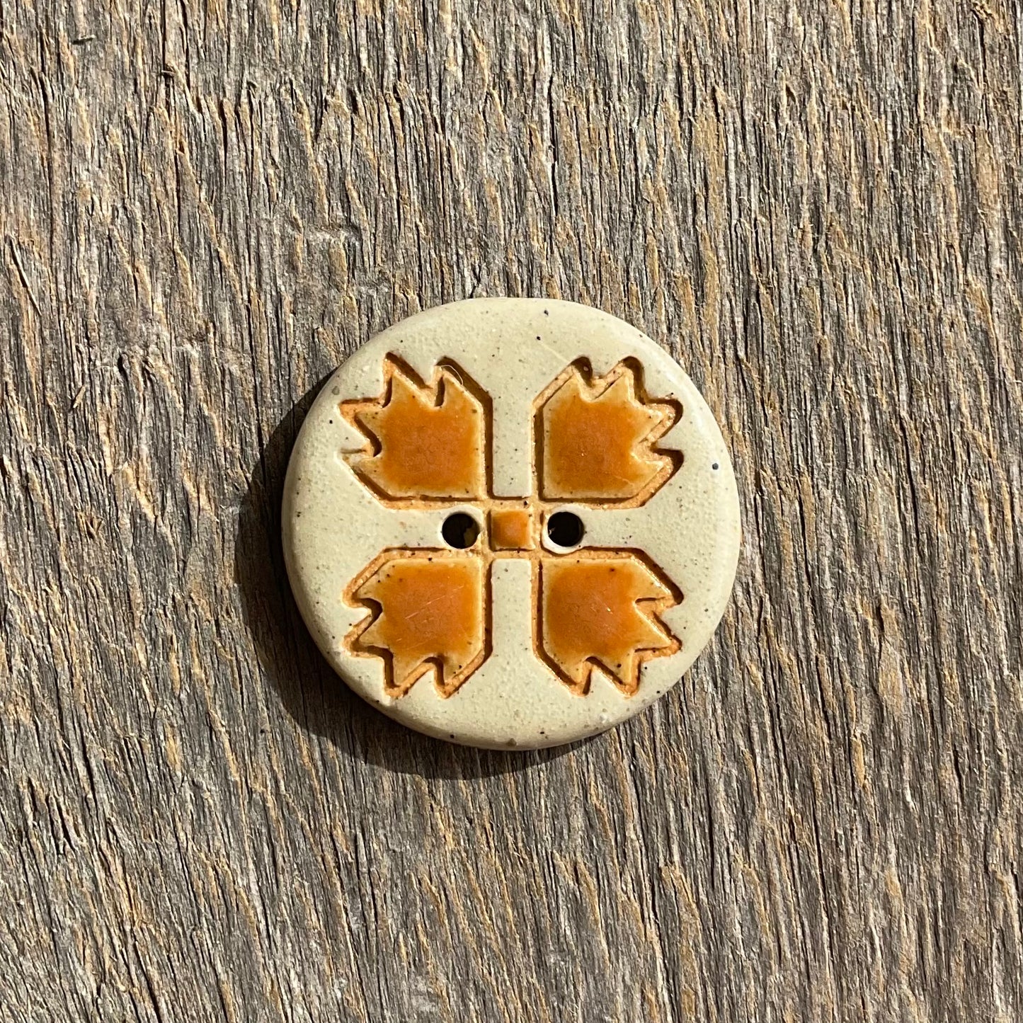 Stoneware Bear Paw Quilt Block Button  7/8”