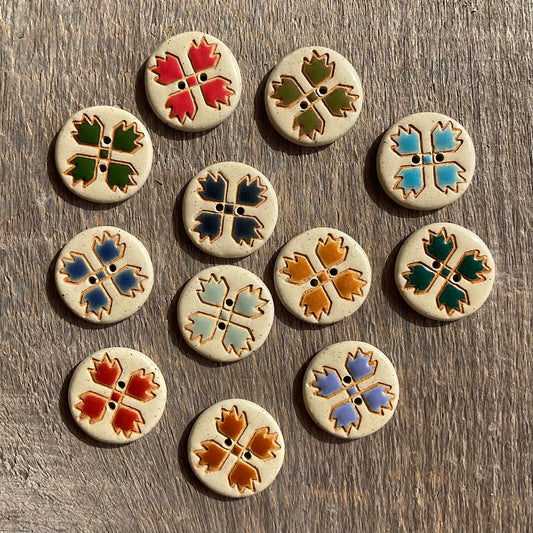 Stoneware Bear Paw Quilt Block Button  7/8”