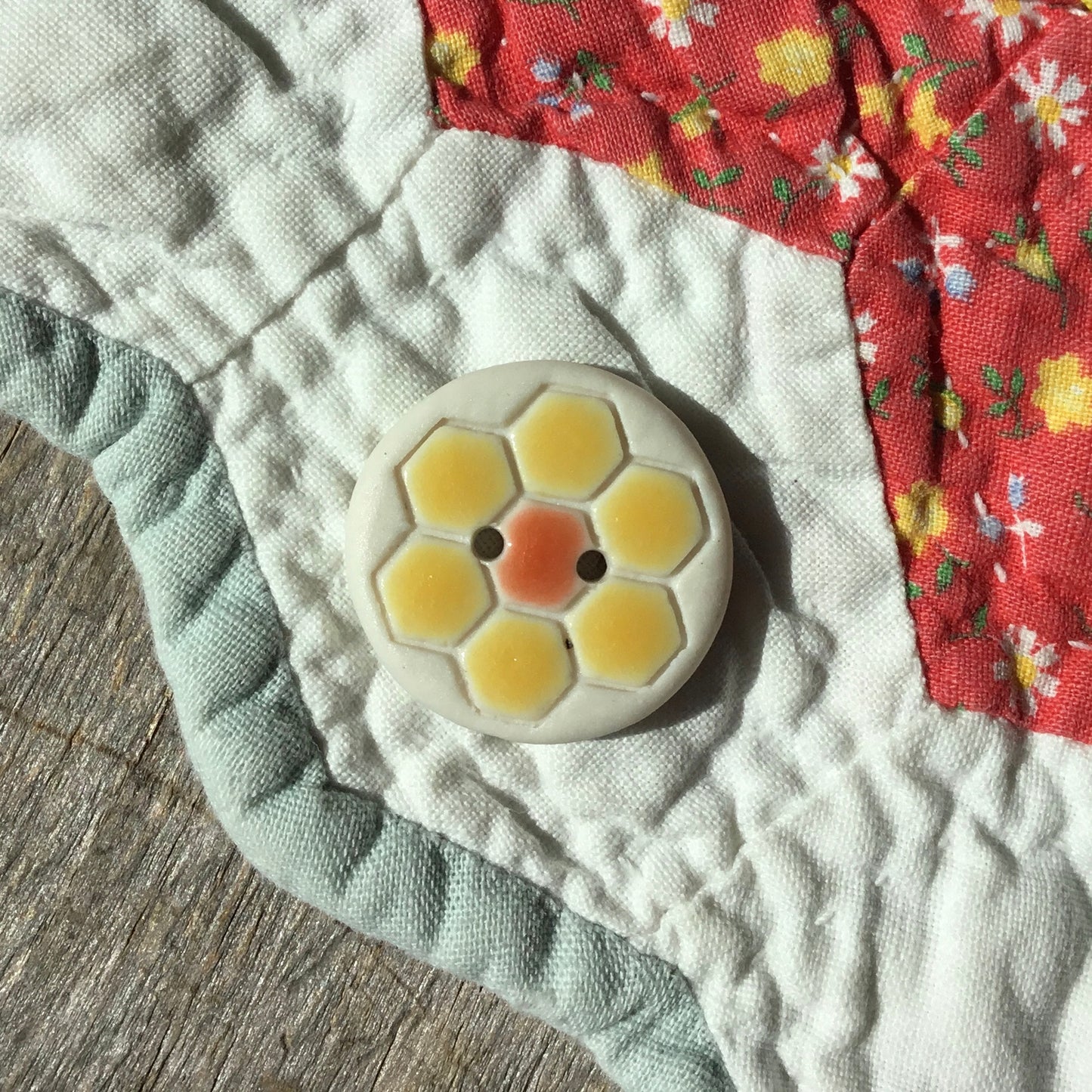 ‘Grandma’s Flower Garden’ Porcelain Button 7/8"