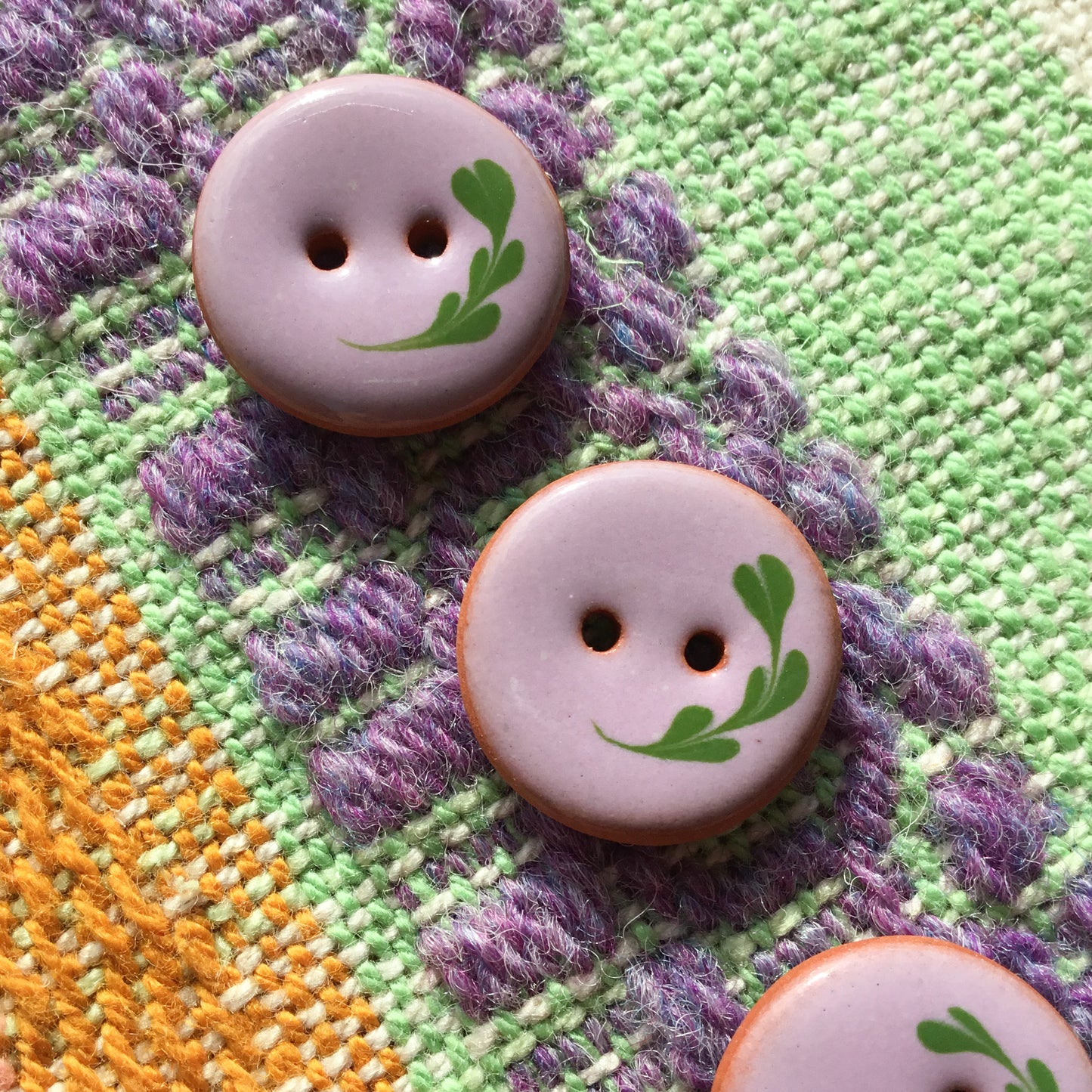 'Leaflet' Ceramic Button  3/4"